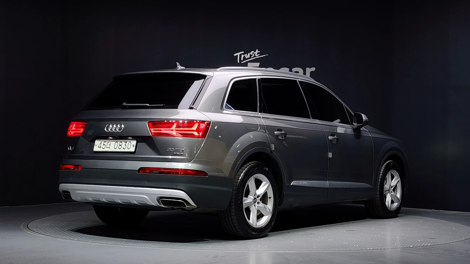 Audi Q7 35 TDI quattro* ЕЛ. БАГАЖНИК* ЛЮК* КРАЙНА ЦЕНА, снимка 2 - Автомобили и джипове - 55984080