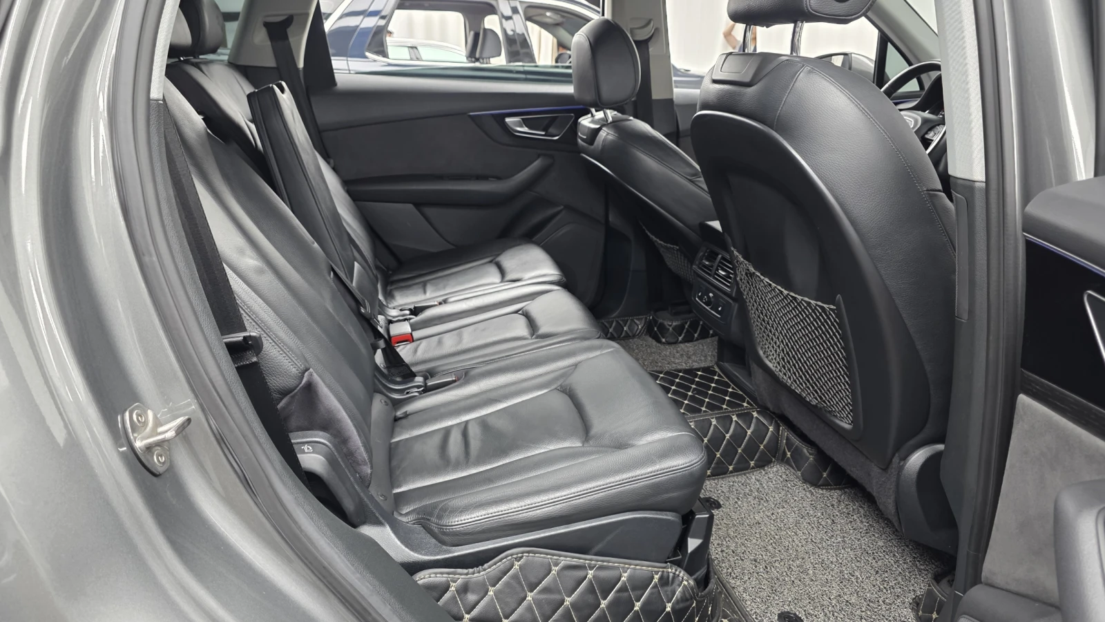 Audi Q7 35 TDI quattro* ЕЛ. БАГАЖНИК* ЛЮК* КРАЙНА ЦЕНА, снимка 11 - Автомобили и джипове - 55984080