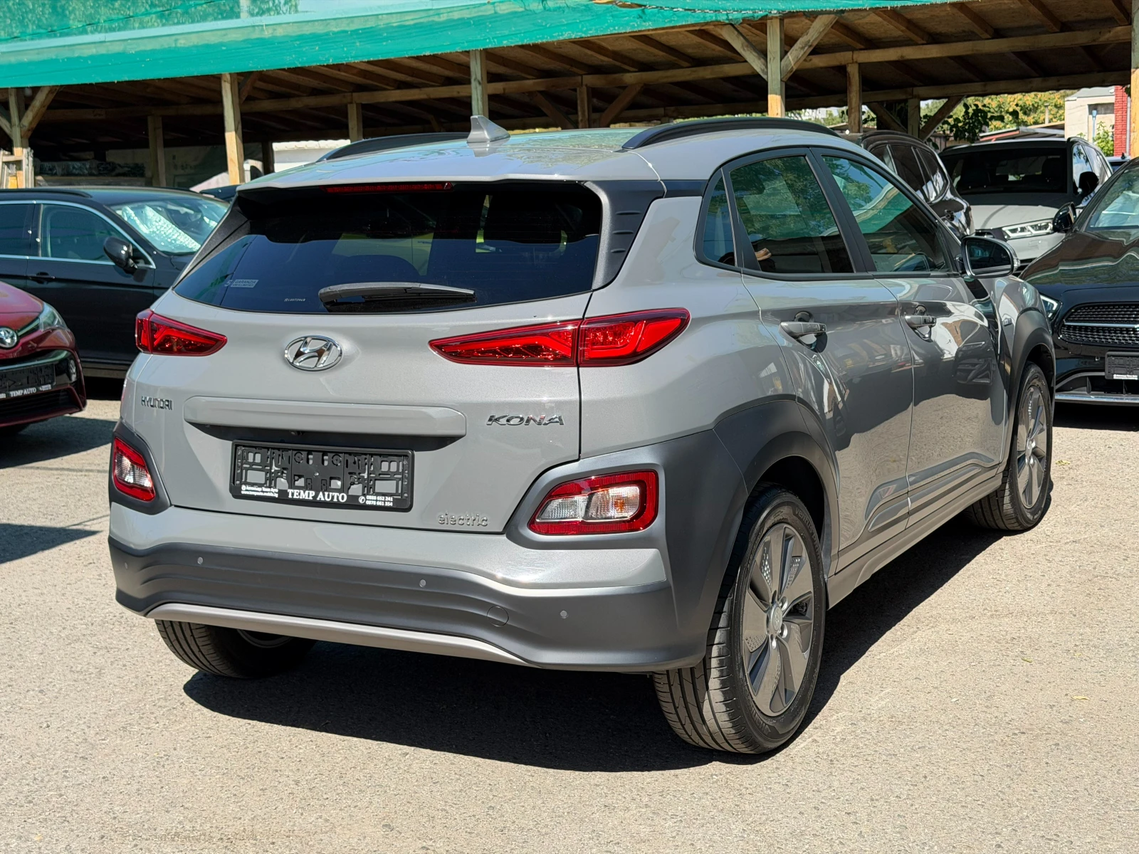 Hyundai Kona В ГАРАНЦИЯ* СЕРВИЗНА КНИЖКА С ПЪЛНА ИСТОРИЯ , снимка 5 - Автомобили и джипове - 56138200