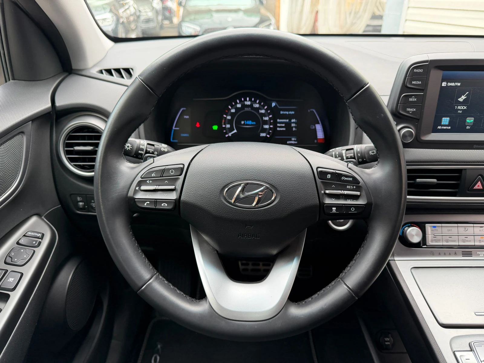 Hyundai Kona В ГАРАНЦИЯ* СЕРВИЗНА КНИЖКА С ПЪЛНА ИСТОРИЯ , снимка 12 - Автомобили и джипове - 56138200