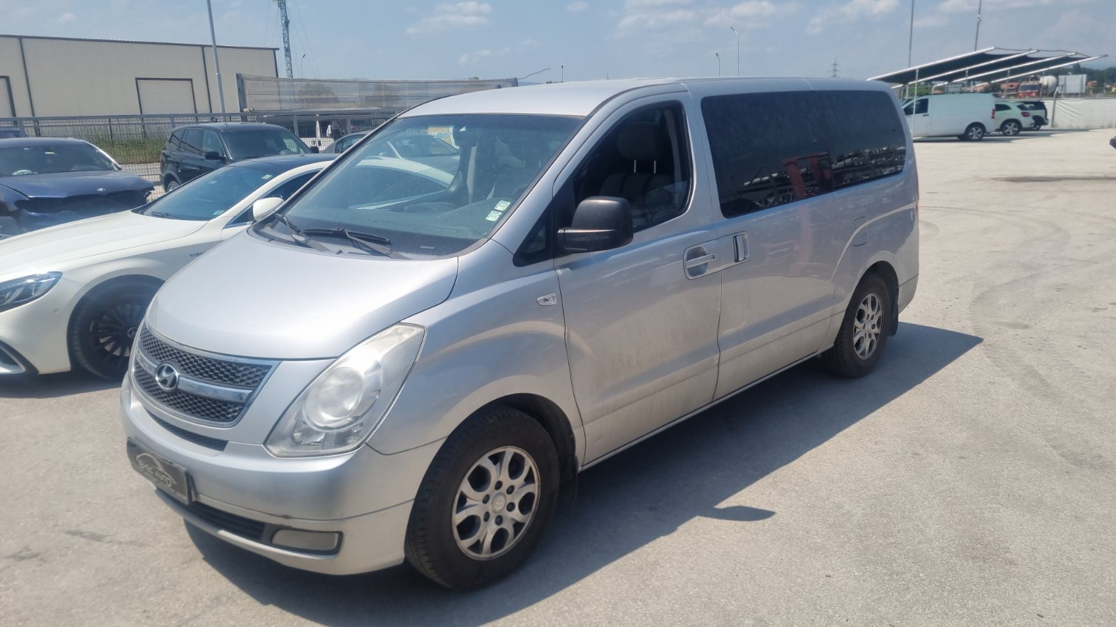 Hyundai H1 2.5CRDI - изображение 2