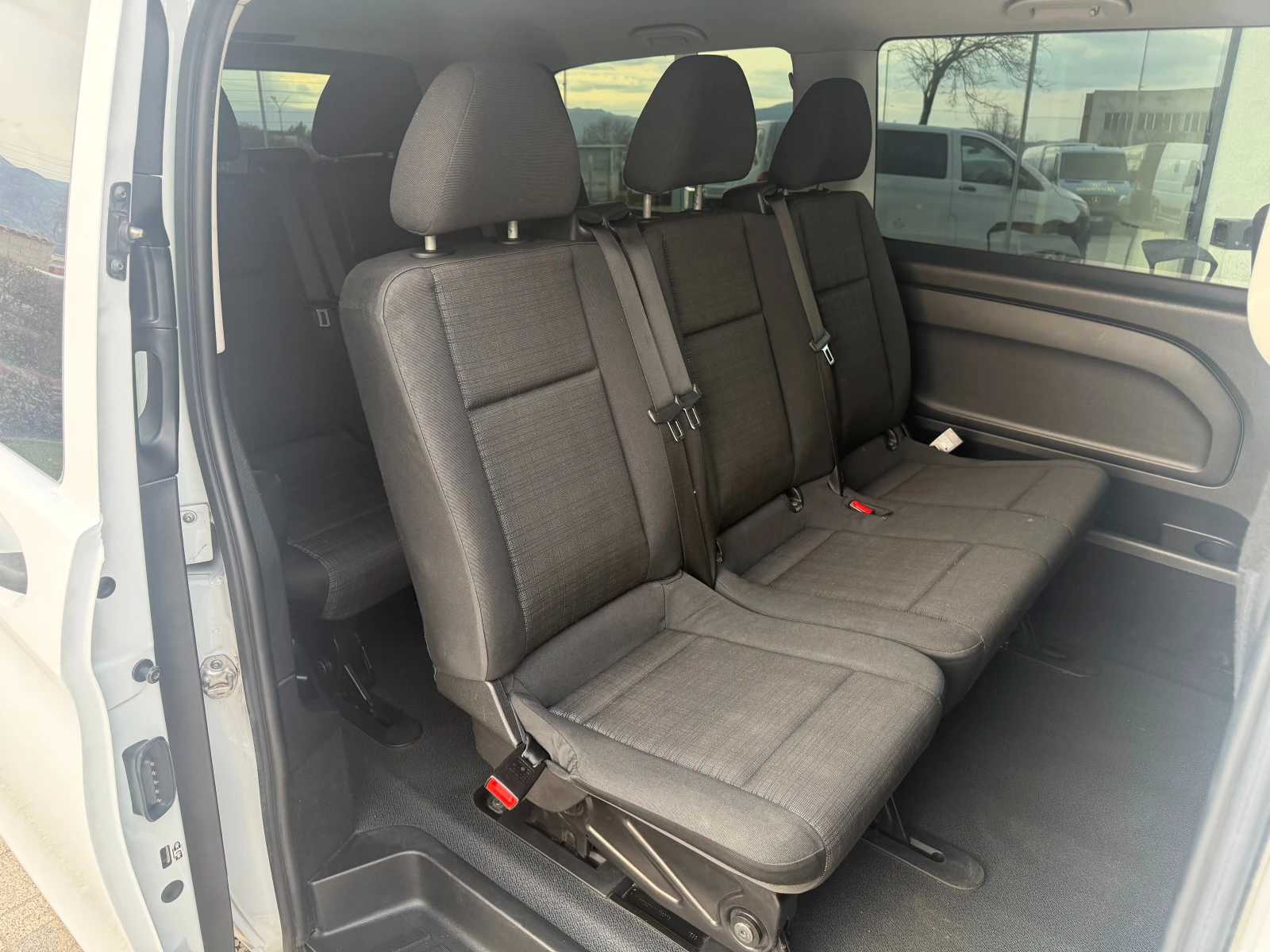 Mercedes-Benz Vito Tourer Long 9-местен Клима Euro 6 , снимка 9 - Бусове и автобуси - 53916316