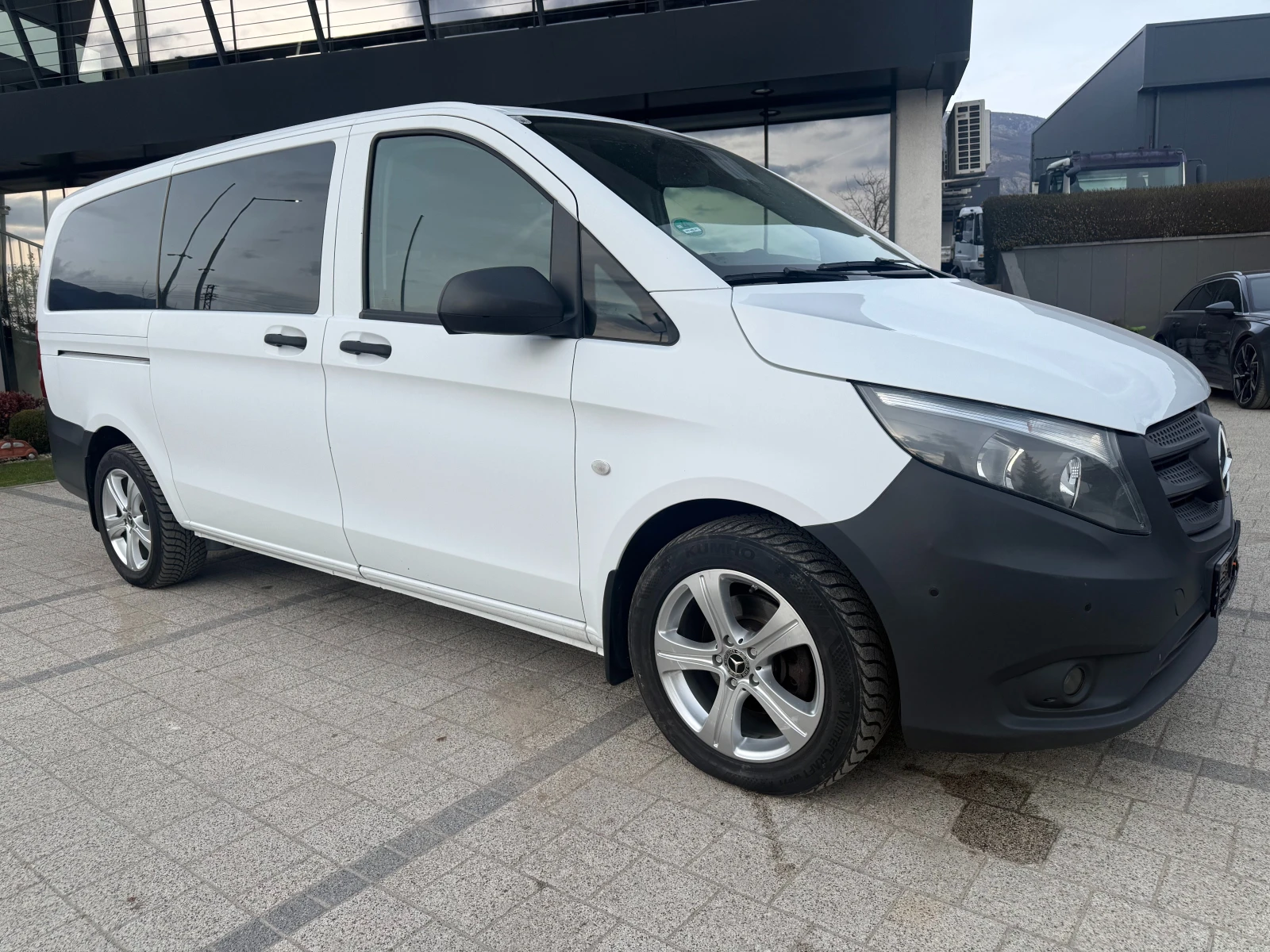 Mercedes-Benz Vito Tourer Long 9-местен Клима Euro 6 , снимка 2 - Бусове и автобуси - 53916316