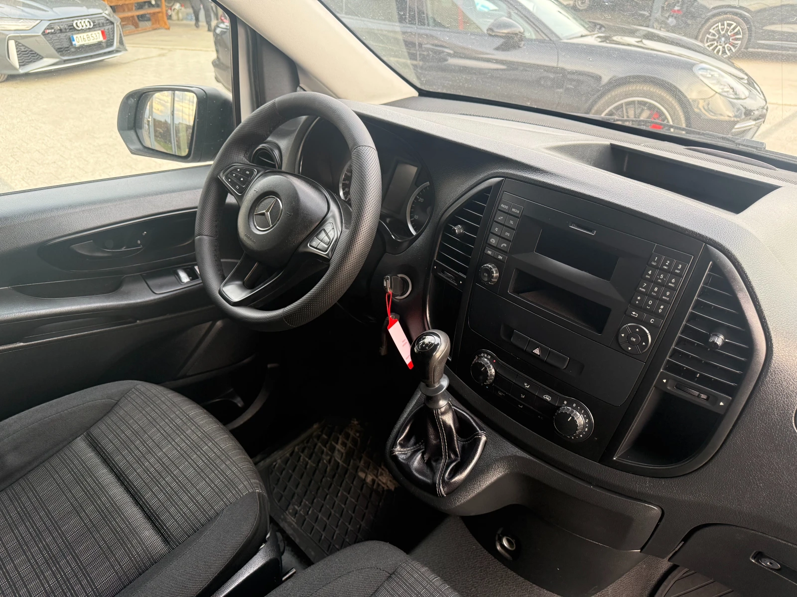 Mercedes-Benz Vito Tourer Long 9-местен Клима Euro 6 , снимка 12 - Бусове и автобуси - 53916316