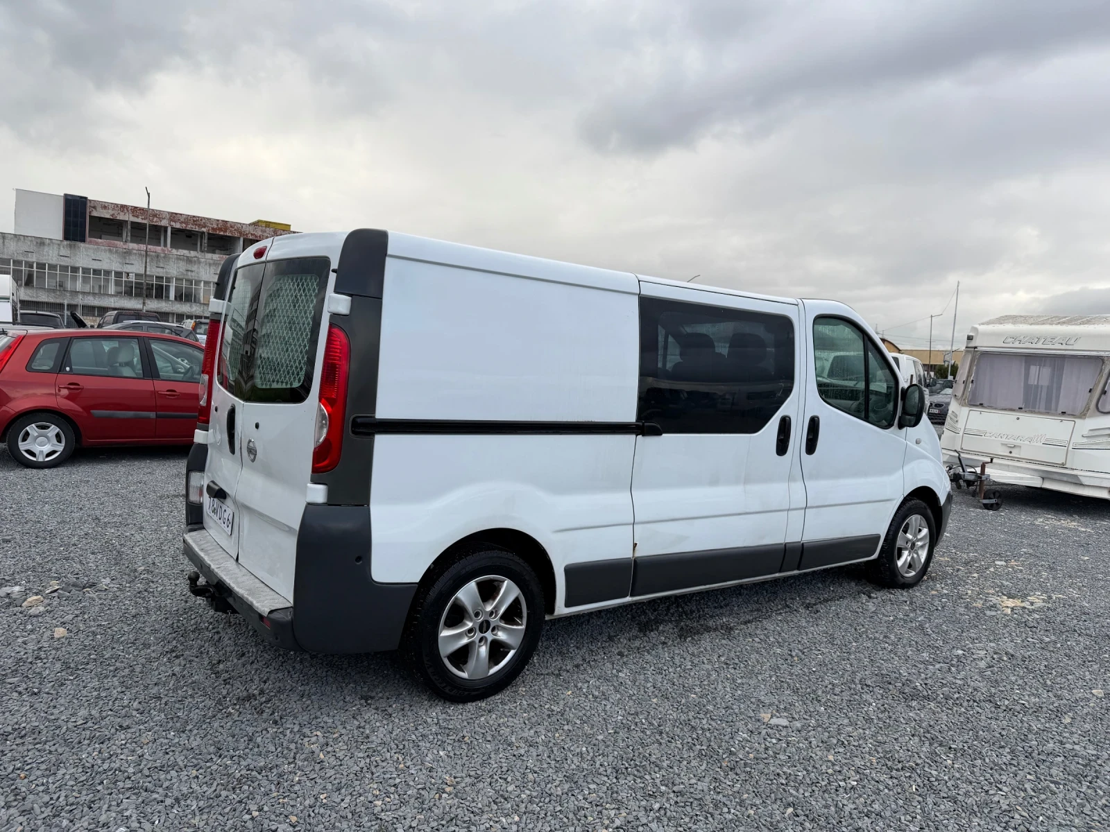 Renault Trafic 2.5 tdi MAXI KLIMATIK, снимка 5 - Бусове и автобуси - 54151775