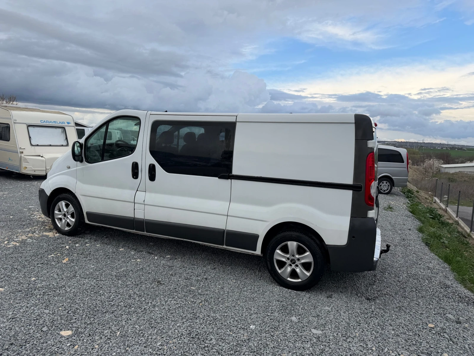 Renault Trafic 2.5 tdi MAXI KLIMATIK, снимка 6 - Бусове и автобуси - 54151775
