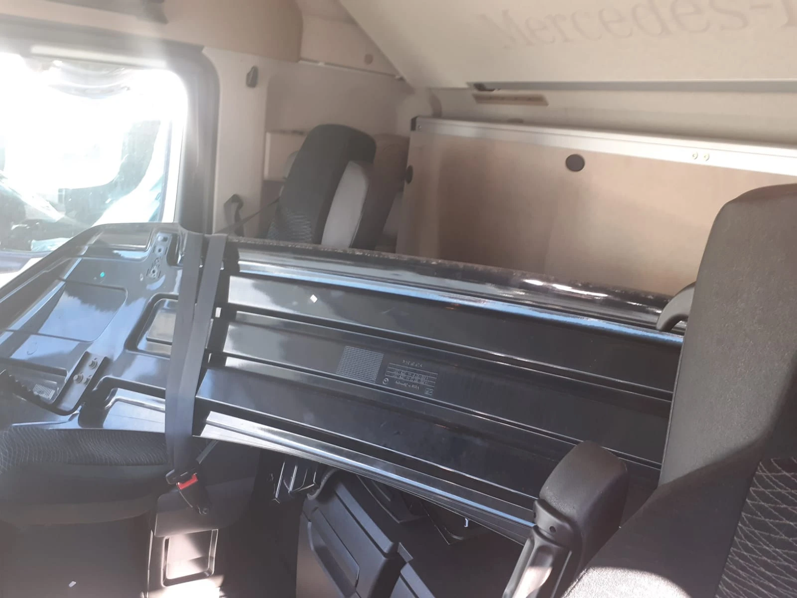 Mercedes-Benz Actros, снимка 12 - Камиони - 53964752