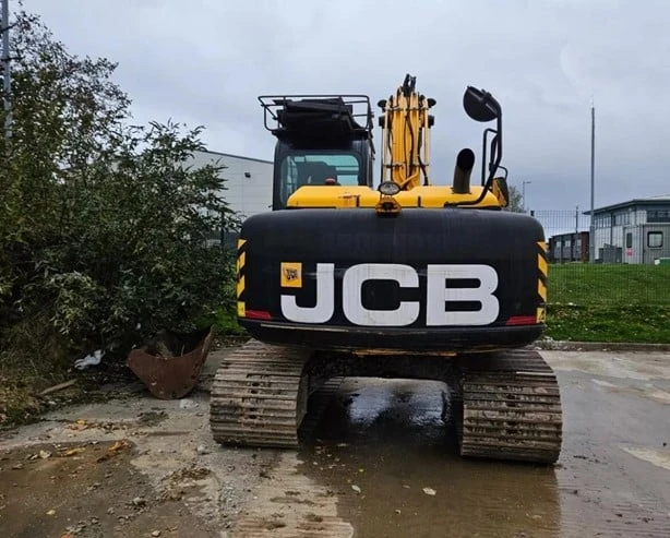 Багер JCB JS130 LC , снимка 4 - Индустриална техника - 48690483