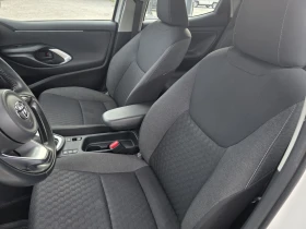 Toyota Yaris 1.5 Hybrid e-CVT Навигация| Камера| Климатроник, снимка 16