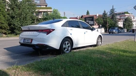 Hyundai Elantra Avante 2022 godina, снимка 3