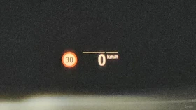 BMW 530 M-SPORT* ПОДГРЕВ* ОБДУХВАНЕ* ШИБИДАХ* 360* HUD* , снимка 17