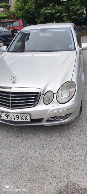 Mercedes-Benz E 320, снимка 1 - Автомобили и джипове - 44606872