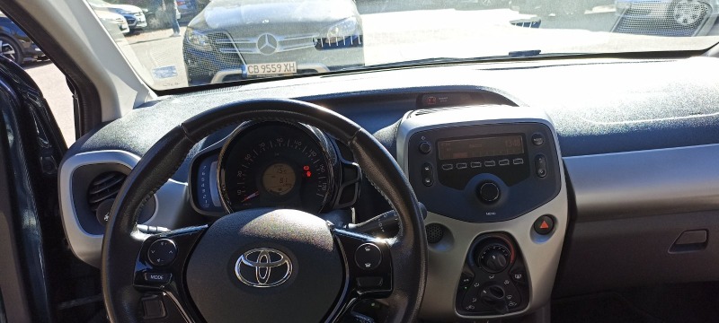 Toyota Aygo, снимка 14 - Автомобили и джипове - 45708899