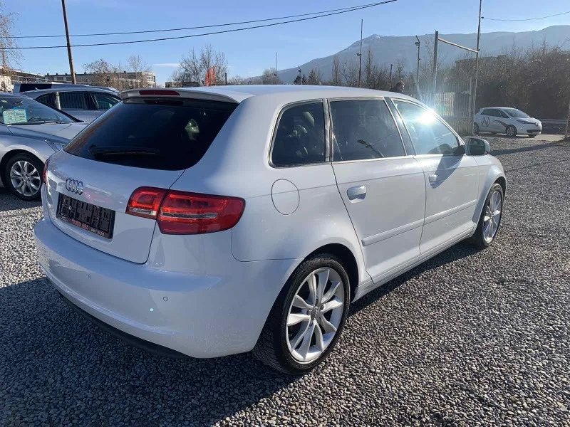 Audi A3 1.8T, снимка 3 - Автомобили и джипове - 43502082