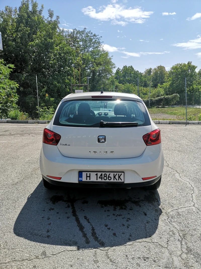 Seat Ibiza, снимка 4 - Автомобили и джипове - 47093373