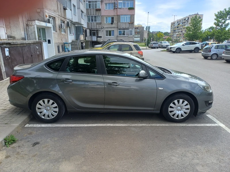 Opel Astra, снимка 7 - Автомобили и джипове - 47496171