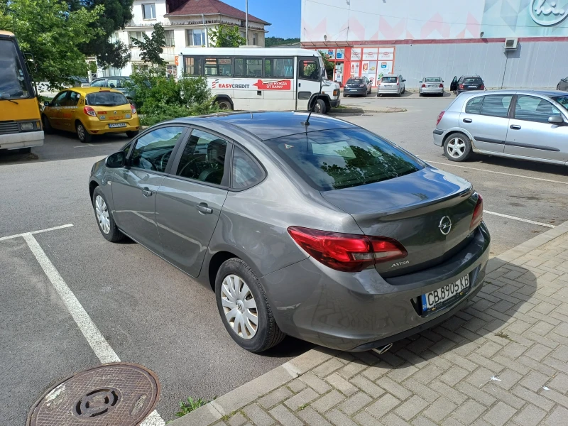 Opel Astra, снимка 5 - Автомобили и джипове - 47496171