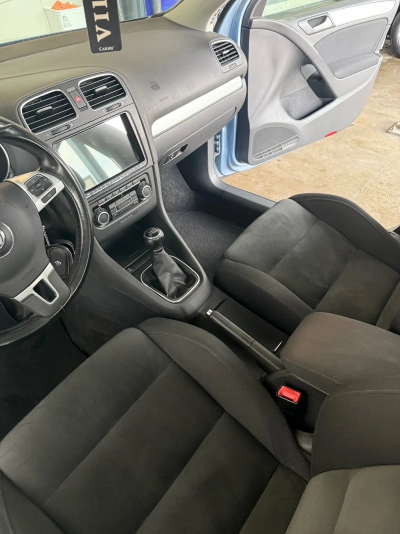 VW Golf Golf R, снимка 16 - Автомобили и джипове - 52597995