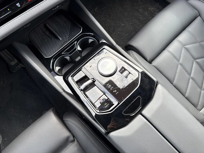 BMW 520 i M-SPORT PAKET CAMERA LED , снимка 9 - Автомобили и джипове - 51526683