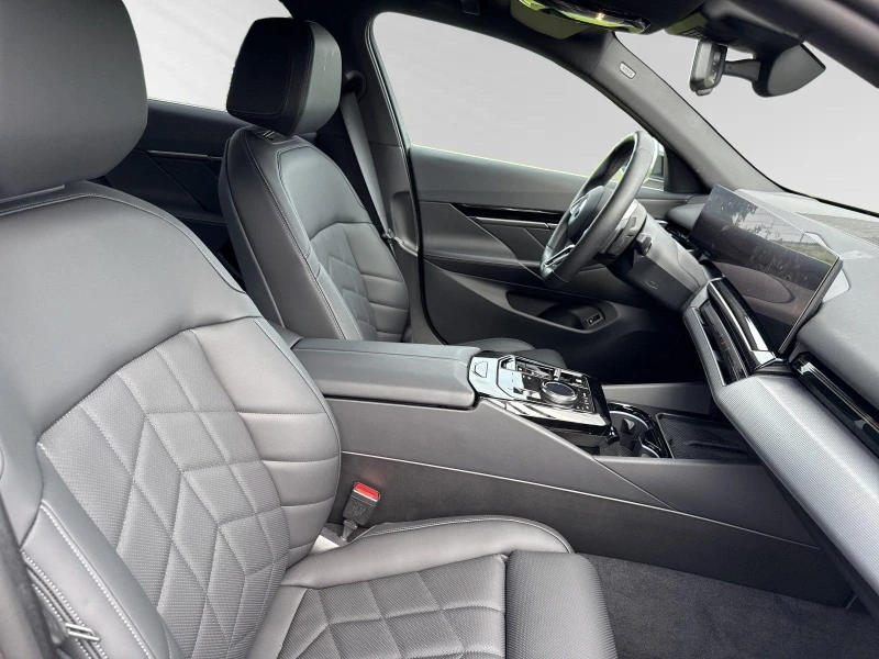 BMW 520 i M-SPORT PAKET CAMERA LED , снимка 11 - Автомобили и джипове - 51526683