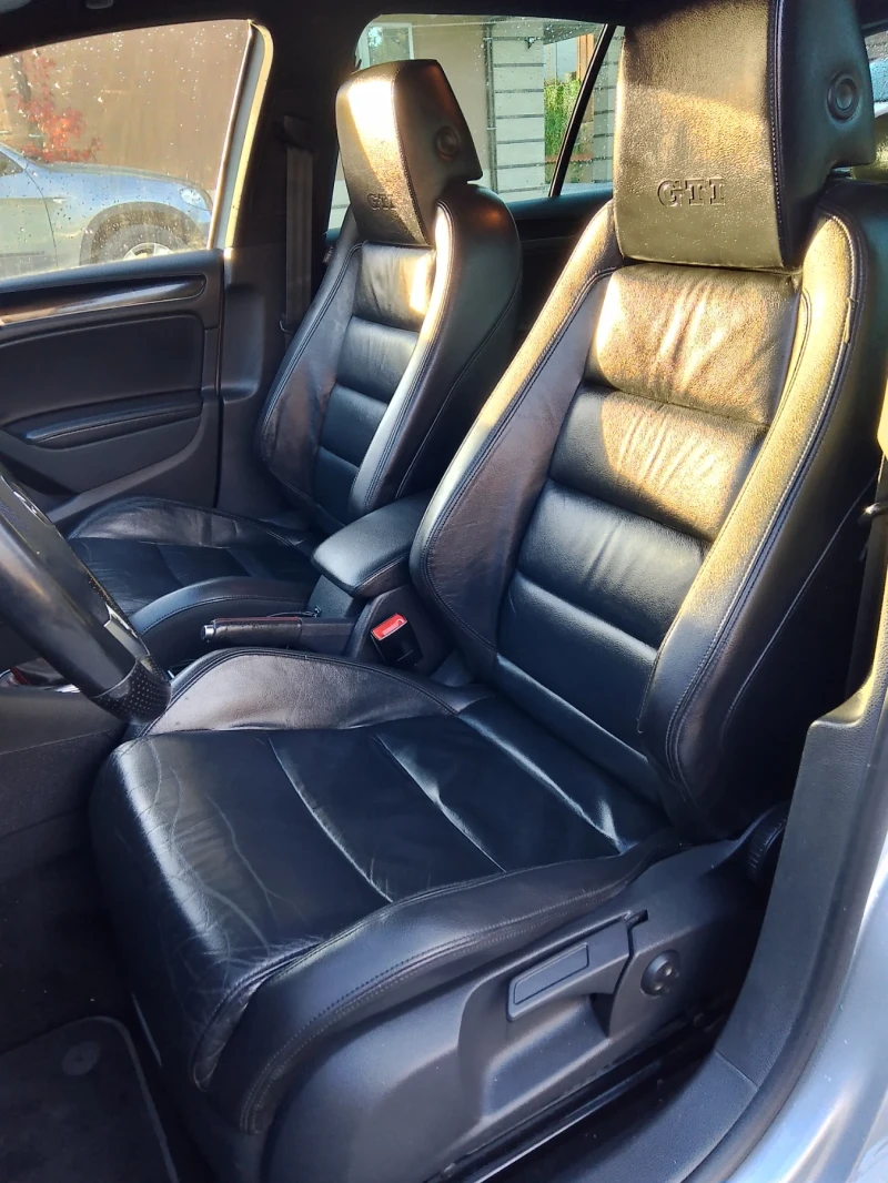 VW Golf 2000.16.v GTI, снимка 12 - Автомобили и джипове - 52435351