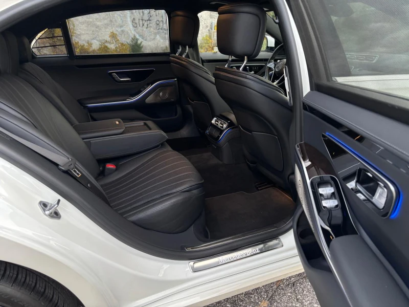 Mercedes-Benz S 500 4MATIC* FULL MAX* DISTRONIC* 360* BURMESTER* PANO*, снимка 11 - Автомобили и джипове - 52630618