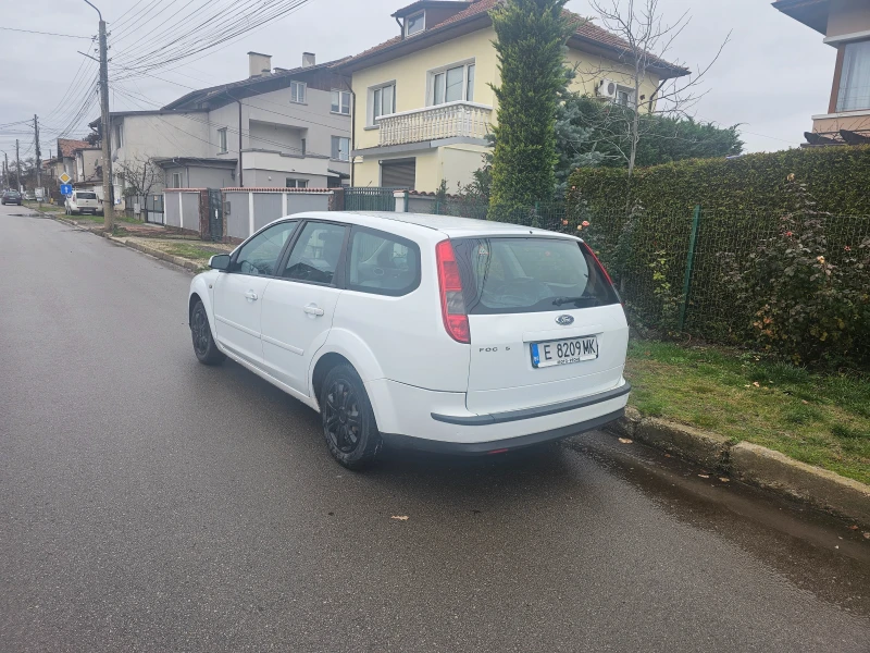 Ford Focus Газ-инж-Гаражен, снимка 5 - Автомобили и джипове - 52650548