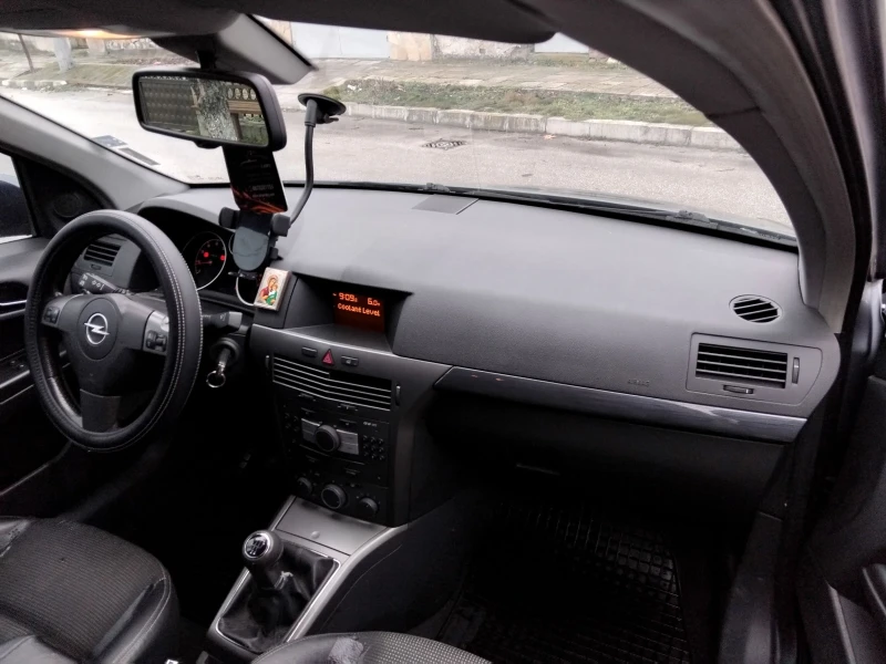 Opel Astra 1.6i.105k+ КЛИМА. ГАЗОВ ИНЖЕКЦИОН. 2005г, снимка 15 - Автомобили и джипове - 53294306