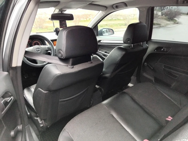 Opel Astra 1.6i.105k+ КЛИМА. ГАЗОВ ИНЖЕКЦИОН. 2005г, снимка 17 - Автомобили и джипове - 53294306