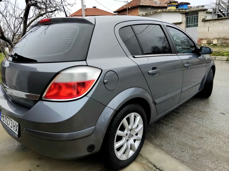 Opel Astra 1.6i.105k+ КЛИМА. ГАЗОВ ИНЖЕКЦИОН. 2005г, снимка 2 - Автомобили и джипове - 53294306