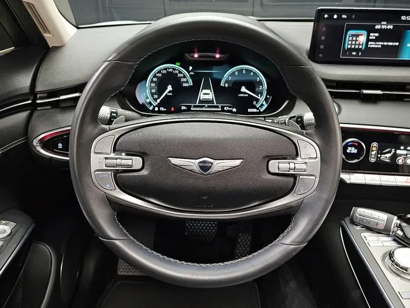 Genesis GV70 2.5T 2Wd, снимка 4 - Автомобили и джипове - 55185028