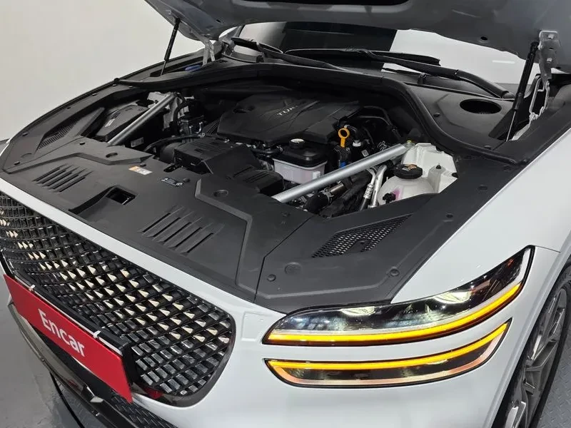 Genesis GV70 2.5T 2Wd, снимка 9 - Автомобили и джипове - 55185028