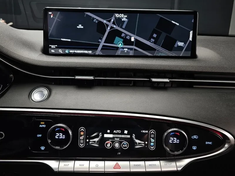 Genesis GV70 2.5T 2Wd, снимка 5 - Автомобили и джипове - 55185028