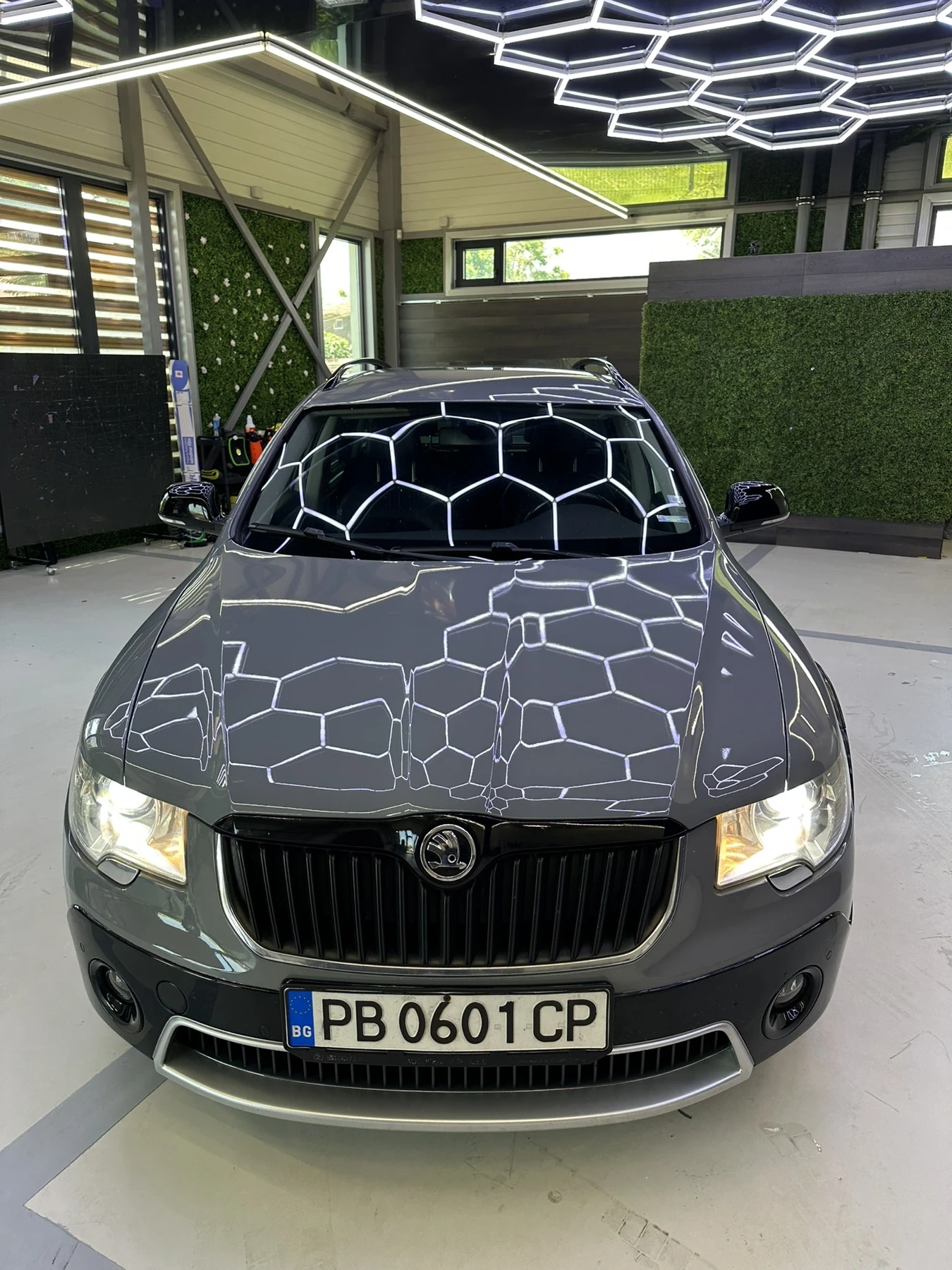Skoda Superb CROSS#4X4#АЛКАНТАРА#KEYLESS-GO#ПЕЧКА - изображение 10