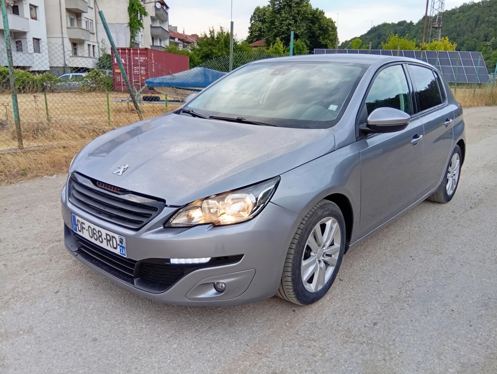Peugeot 308 1.6 E-HDI 115  КС. - изображение 3