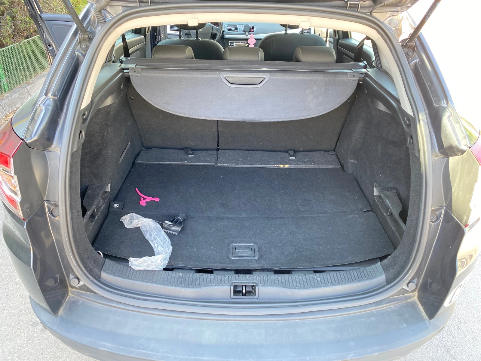 Renault Megane Grand tour 1.5dci Dynamique EDC - изображение 10