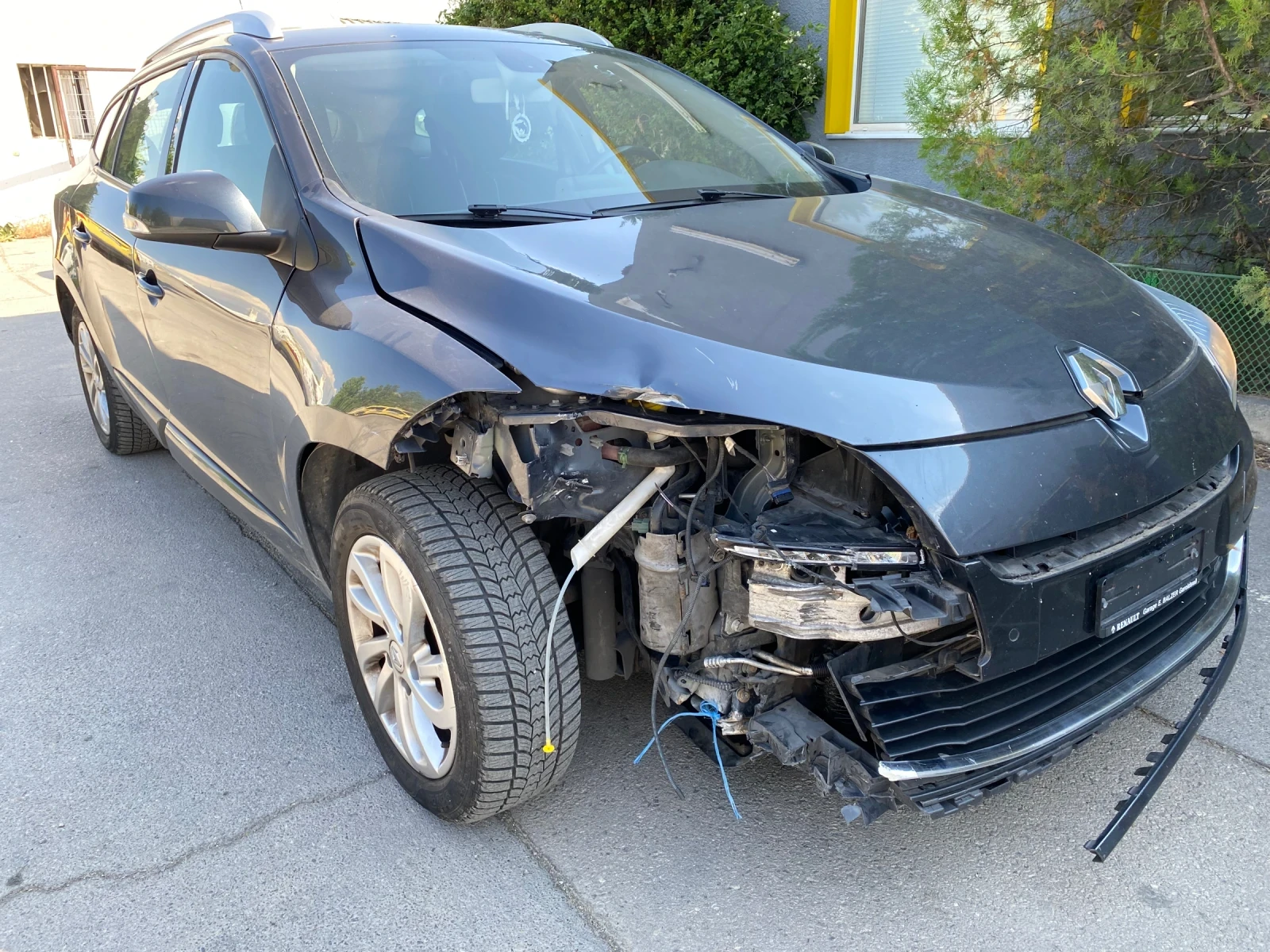 Renault Megane Grand tour 1.5dci Dynamique EDC - изображение 2