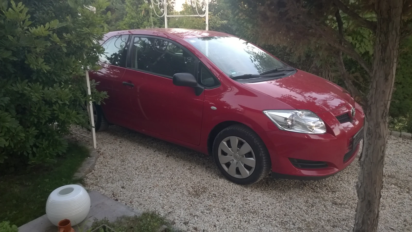 Toyota Auris  - изображение 2