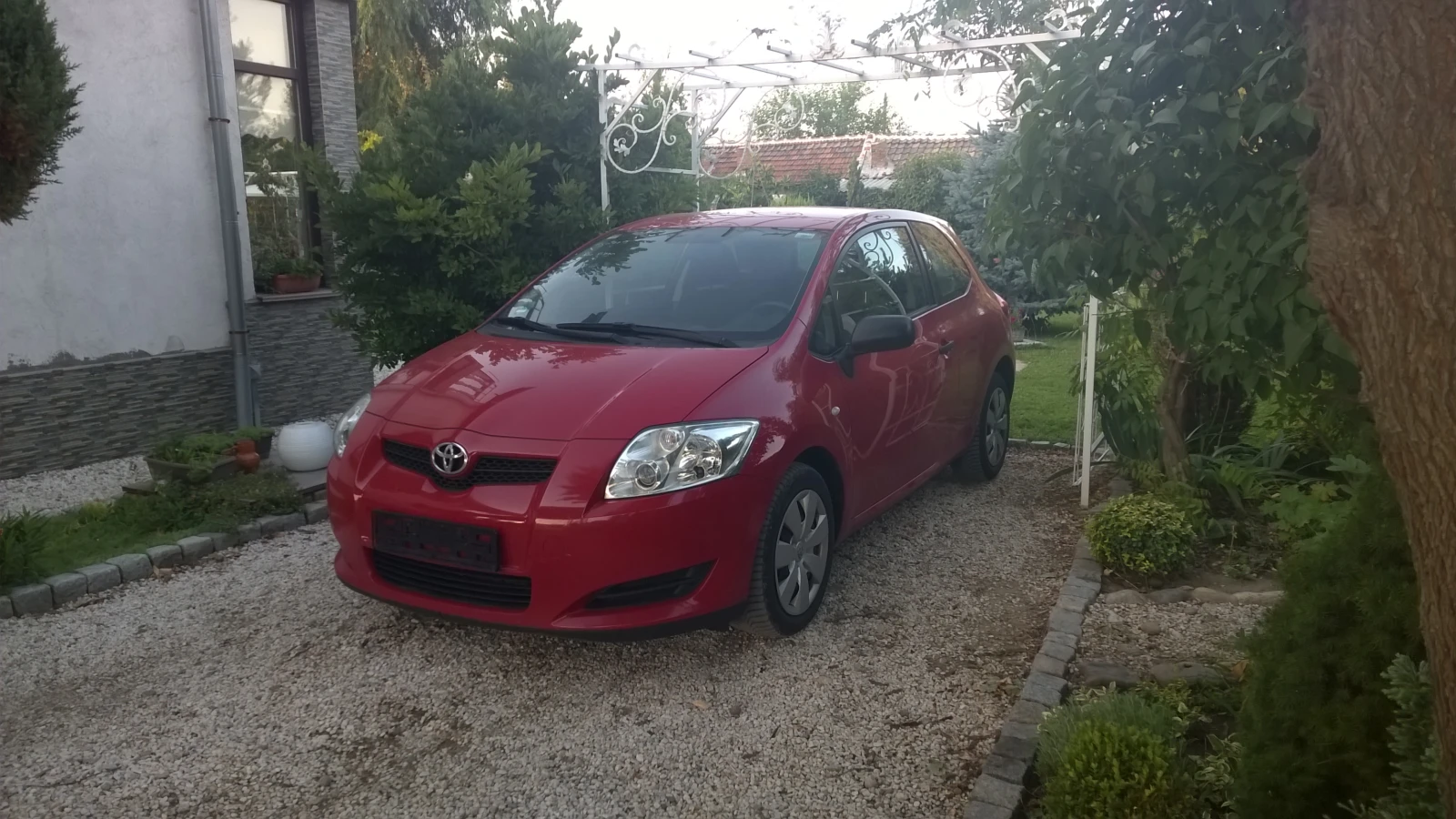 Toyota Auris  - изображение 3