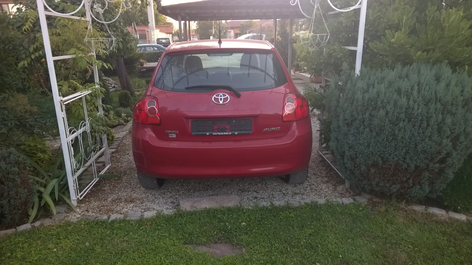 Toyota Auris  - изображение 4