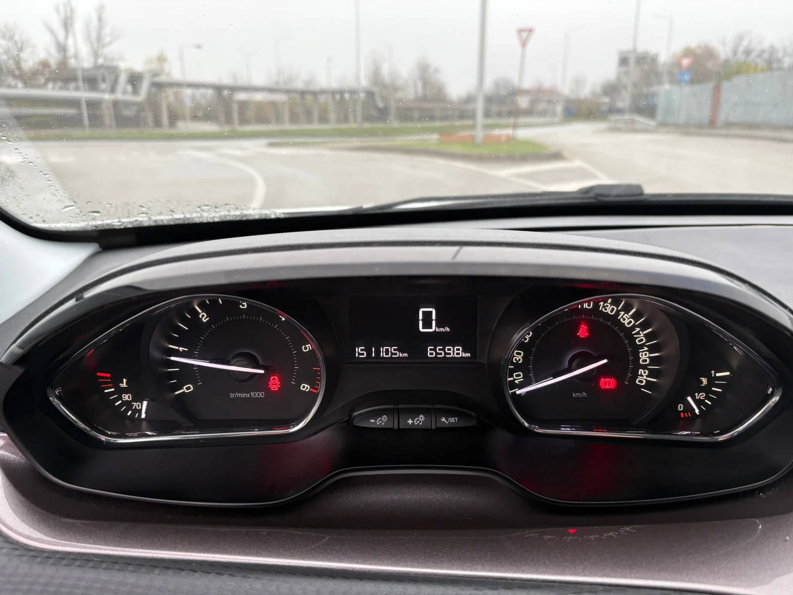 Peugeot 2008 2014 1.6hdi, 1 , 151.000 | Mobile.bg   11