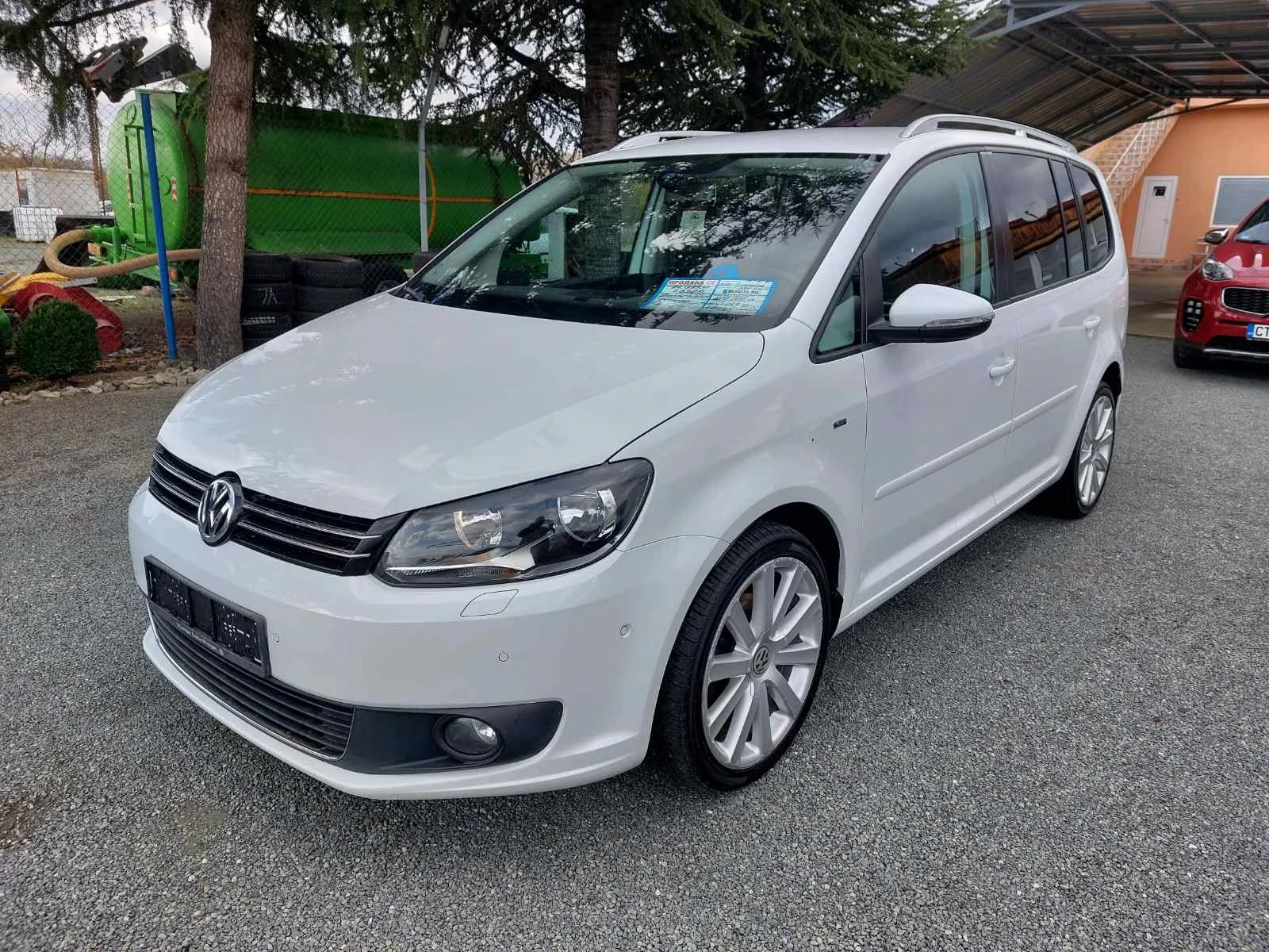 VW Touran 1.6, 7м, 6ск - изображение 2