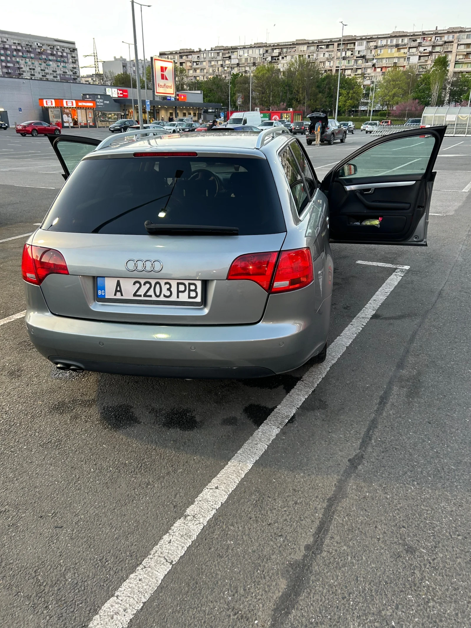 Audi A4 B7, снимка 2 - Автомобили и джипове - 54359043