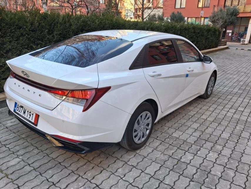 Hyundai Elantra Avante 2022 godina, снимка 2 - Автомобили и джипове - 54767626