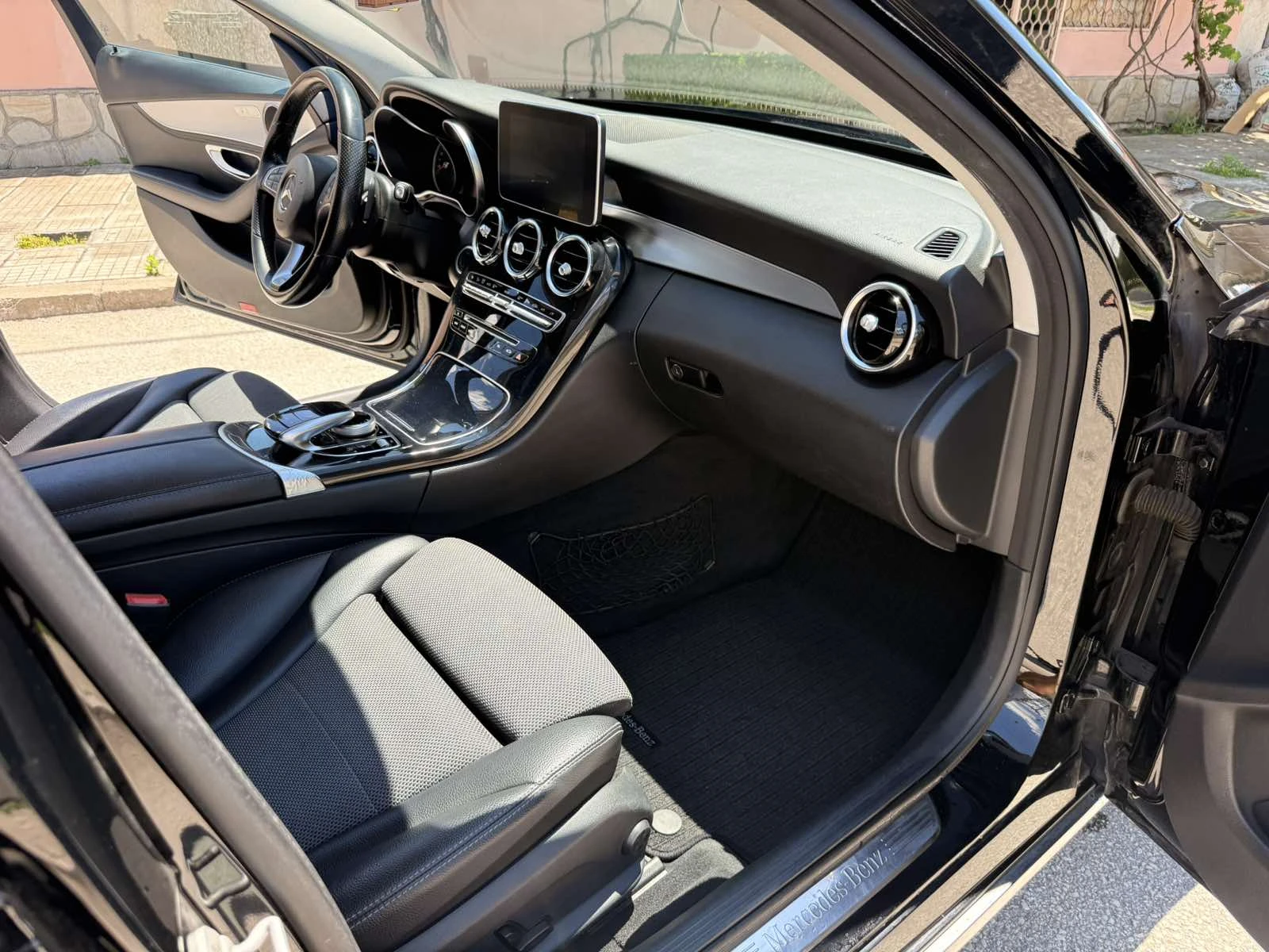Mercedes-Benz C 220 BLUETEC, снимка 9 - Автомобили и джипове - 54905235