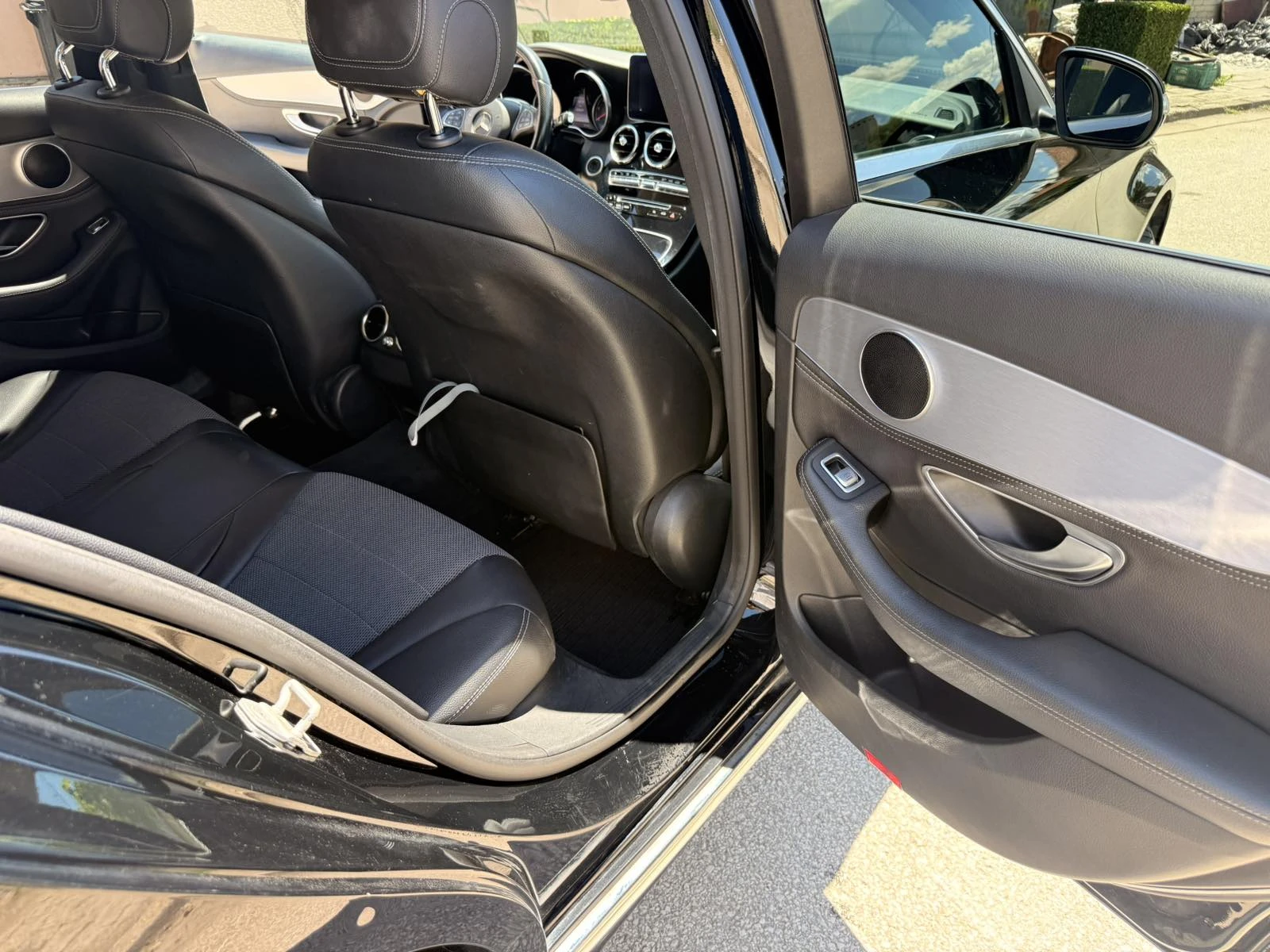Mercedes-Benz C 220 BLUETEC, снимка 16 - Автомобили и джипове - 54905235