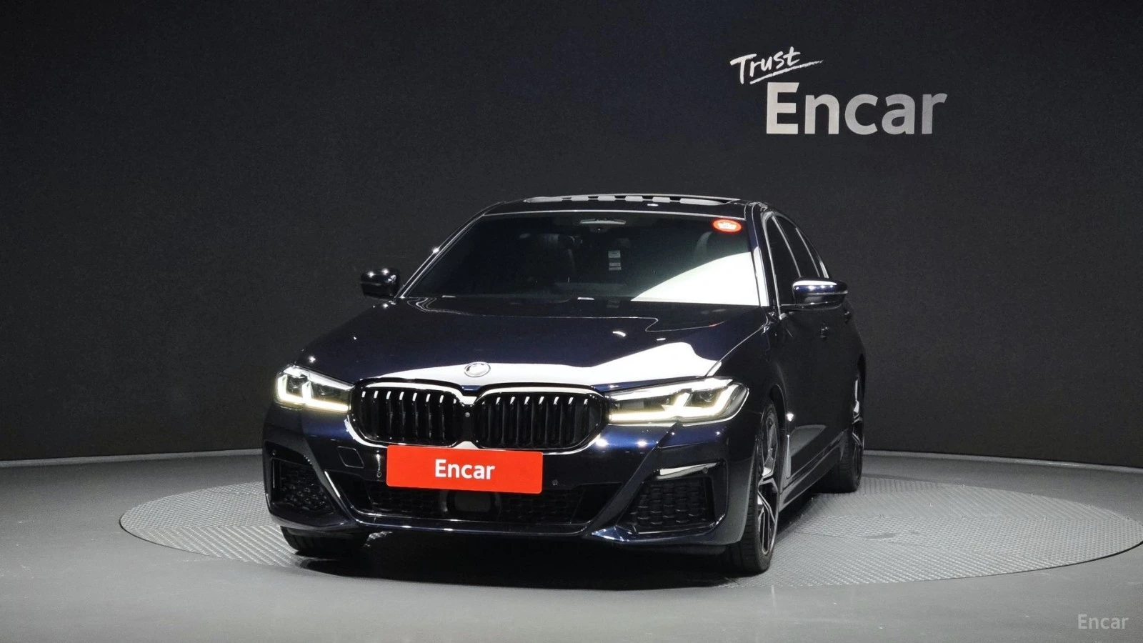 BMW 530 M-SPORT* ПОДГРЕВ* ОБДУХВАНЕ* ШИБИДАХ* 360* HUD* , снимка 3 - Автомобили и джипове - 55485450