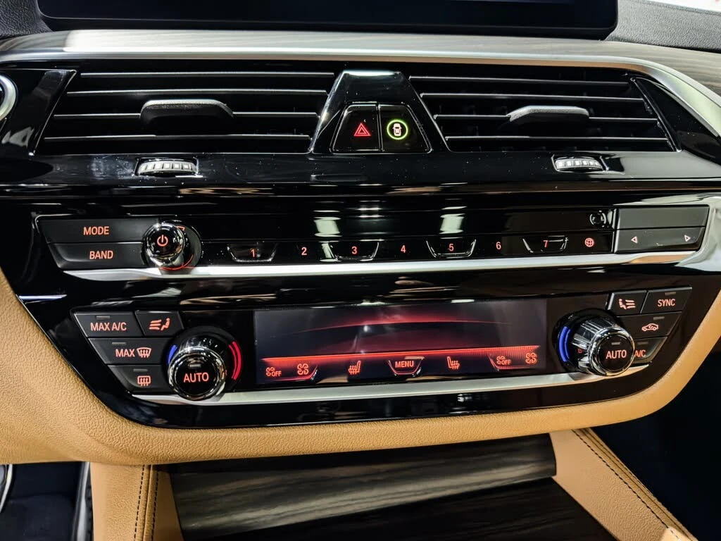 BMW 540 xDrive * АвтоКредит * (ЦЕНА ДО БГ), снимка 12 - Автомобили и джипове - 55580580