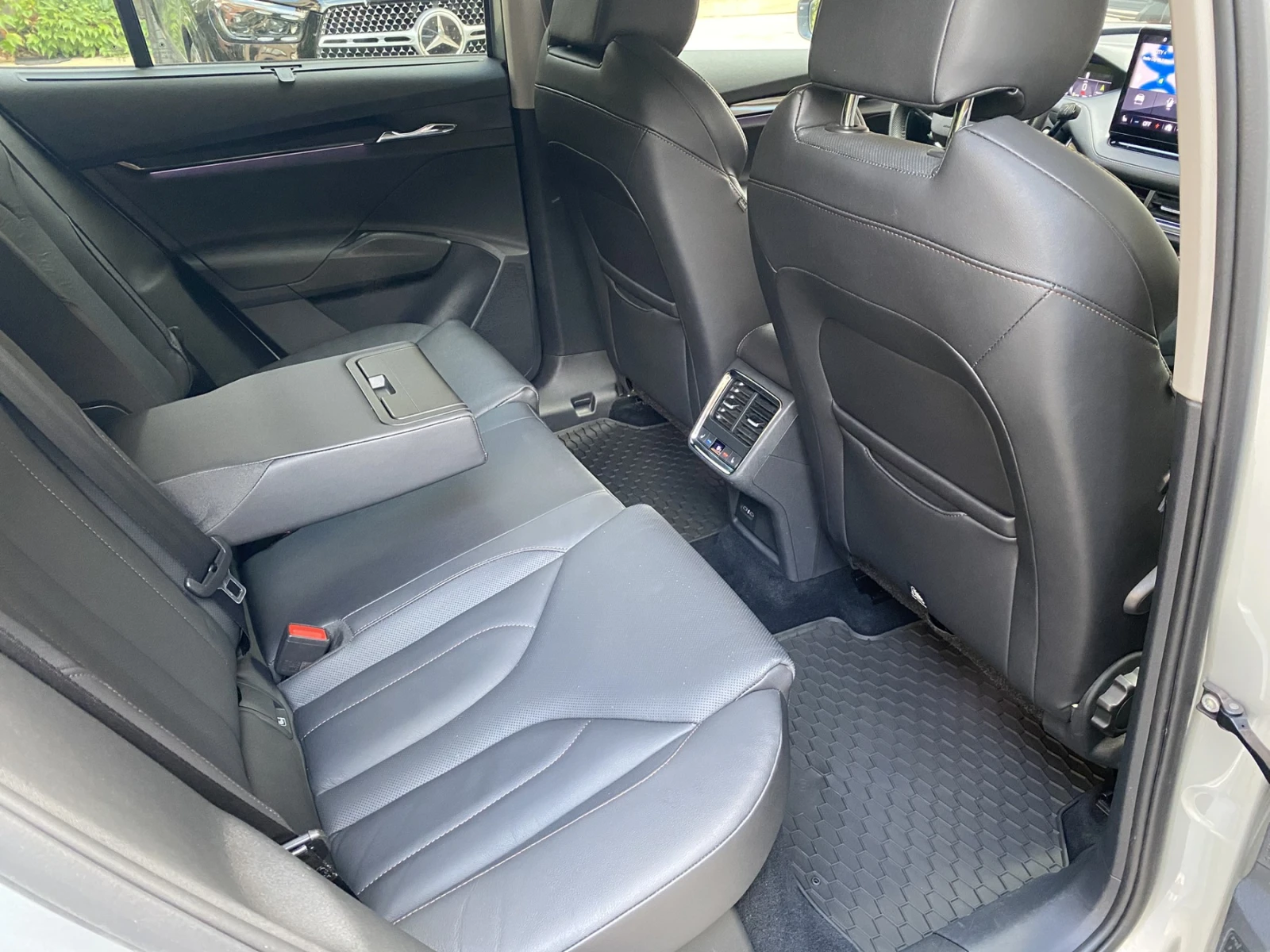 Skoda Enyaq iV 80/  SOH 92%, снимка 13 - Автомобили и джипове - 56024524