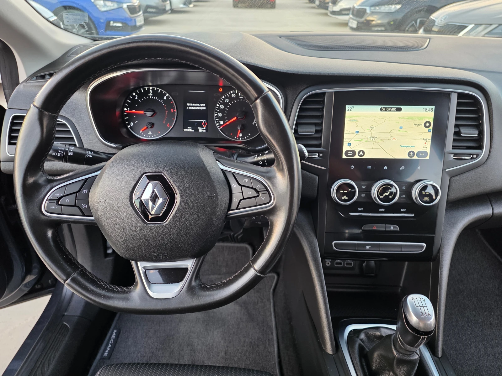 Renault Megane 1.5DCI-6ск, снимка 14 - Автомобили и джипове - 56260201